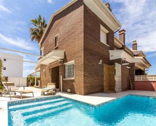 Piscina de Casa o xalet de lloguer en Torredembarra amb Aire condicionat, Terrassa i Piscina