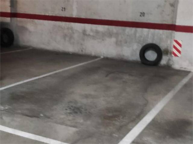 Garaje en Alquiler en Calle de León Felipe, 6 en Constitución - Balconcillo