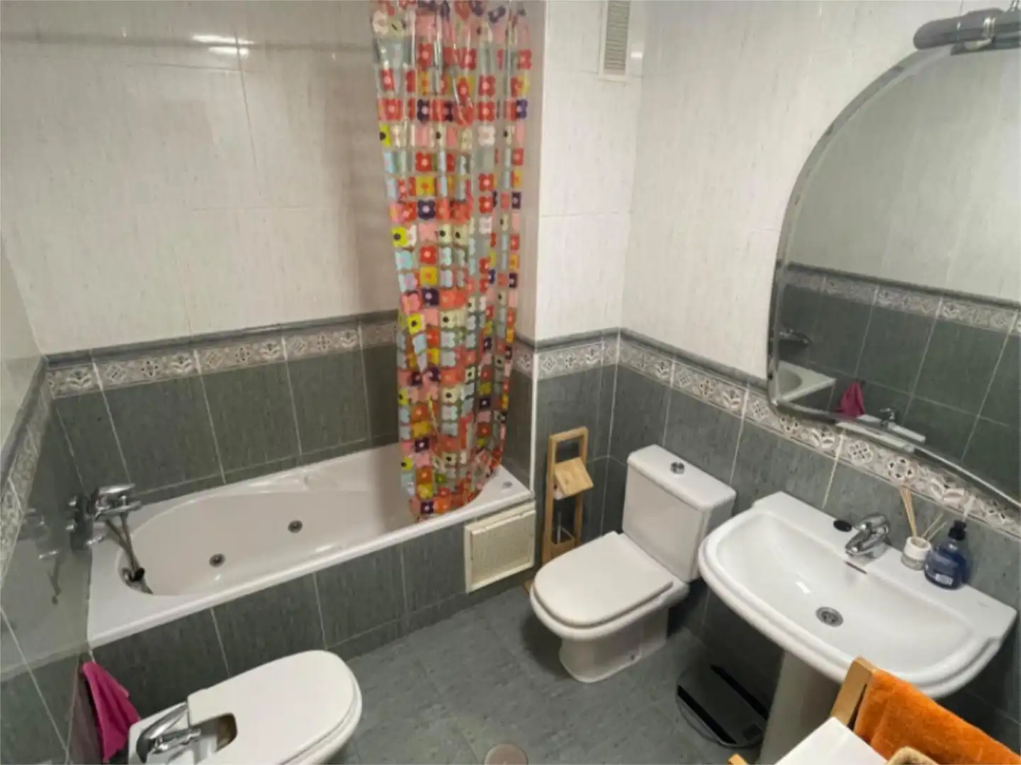 Badezimmer von Wohnung zur Miete in Roquetas de Mar mit Klimaanlage, Heizung und Terrasse