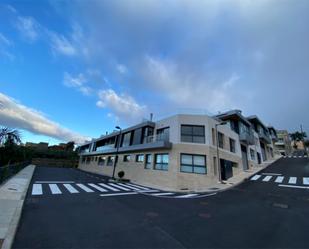 Vista exterior de Dúplex en venda en Santa Úrsula amb Aire condicionat i Terrassa