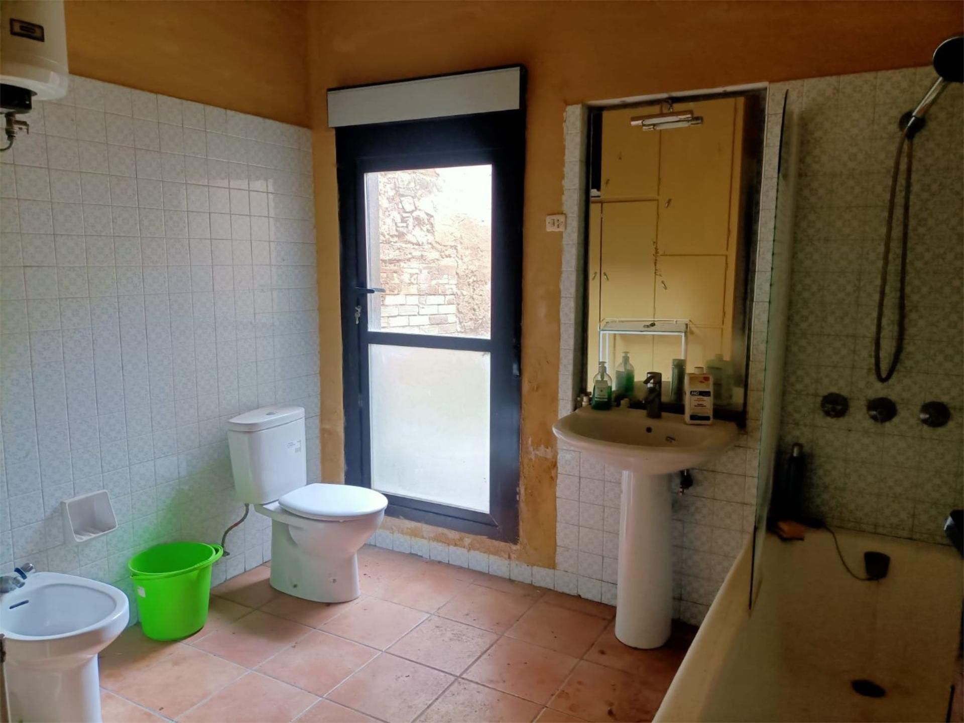 Bany de Casa adosada en venda en Mélida