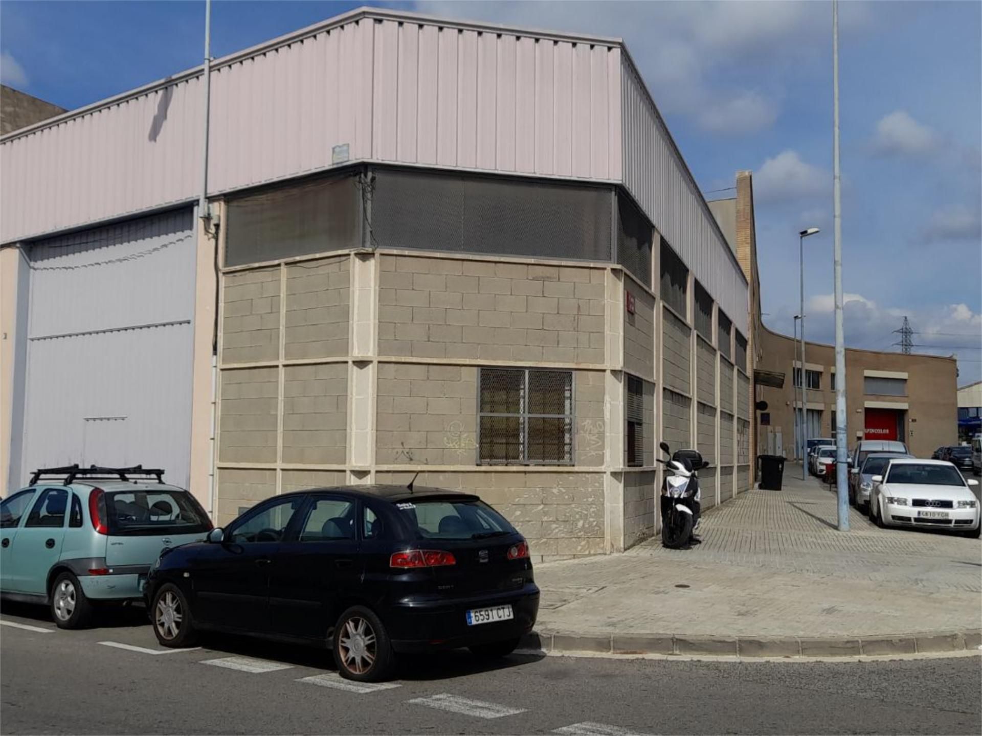 Exterior view of Industrial buildings for sale in Reus