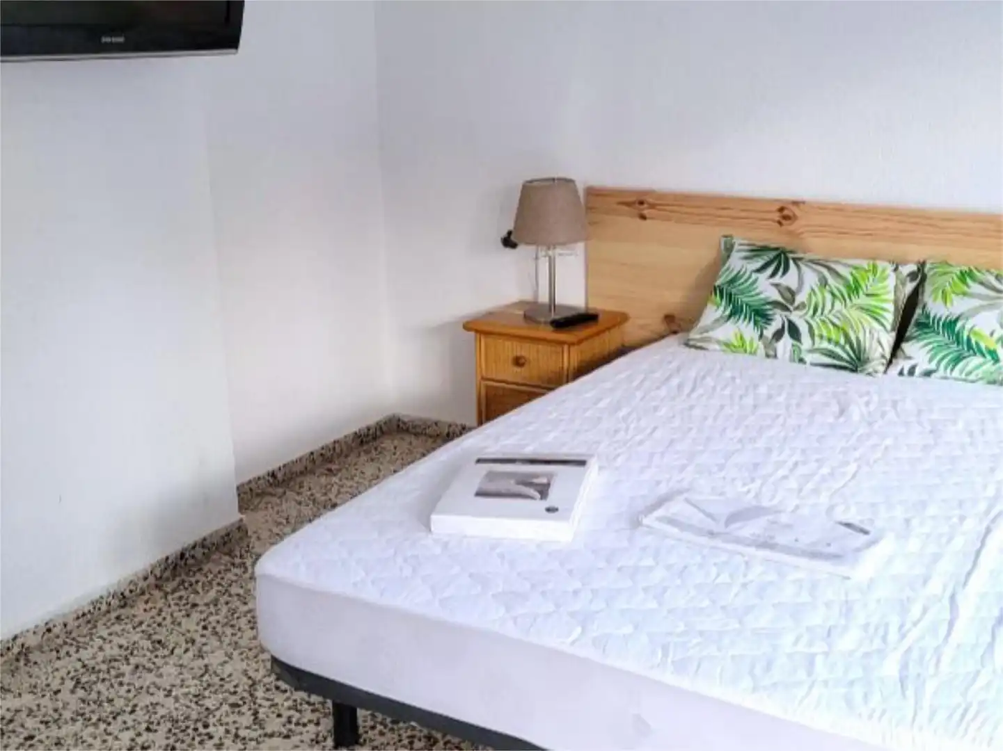 Room in Carrer Polo de Bernabé, 32, Piscinas Room in Carrer Polo de Bernabé, 32, Piscinas