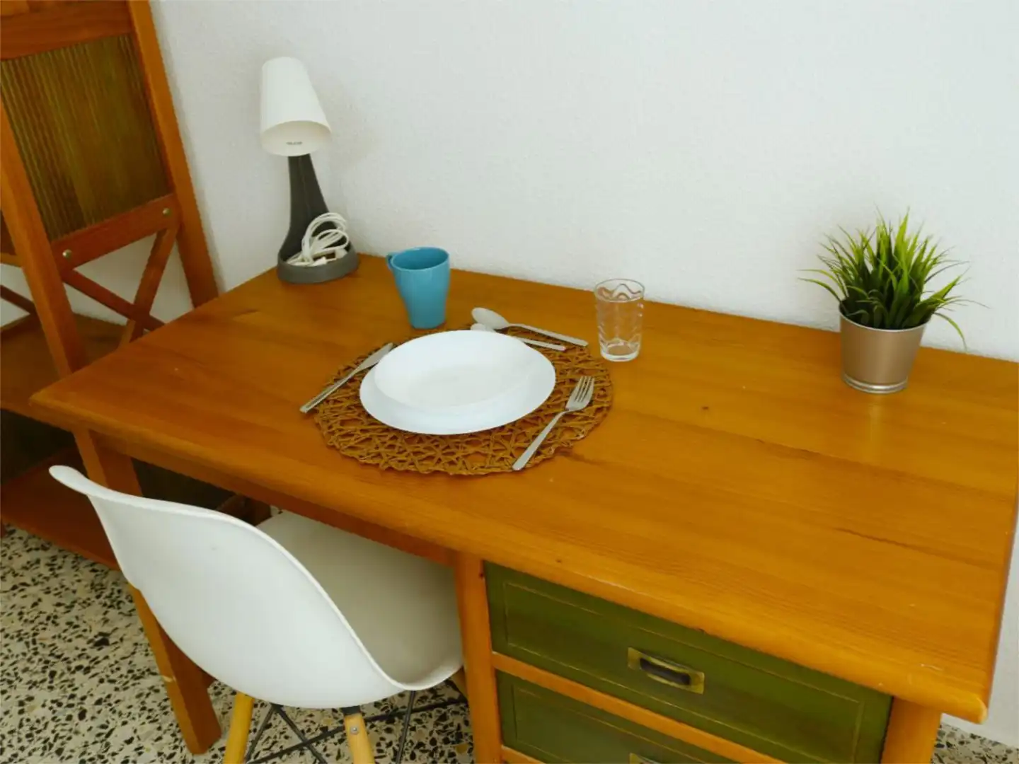 Room in Carrer Polo de Bernabé, 32, Piscinas Room in Carrer Polo de Bernabé, 32, Piscinas