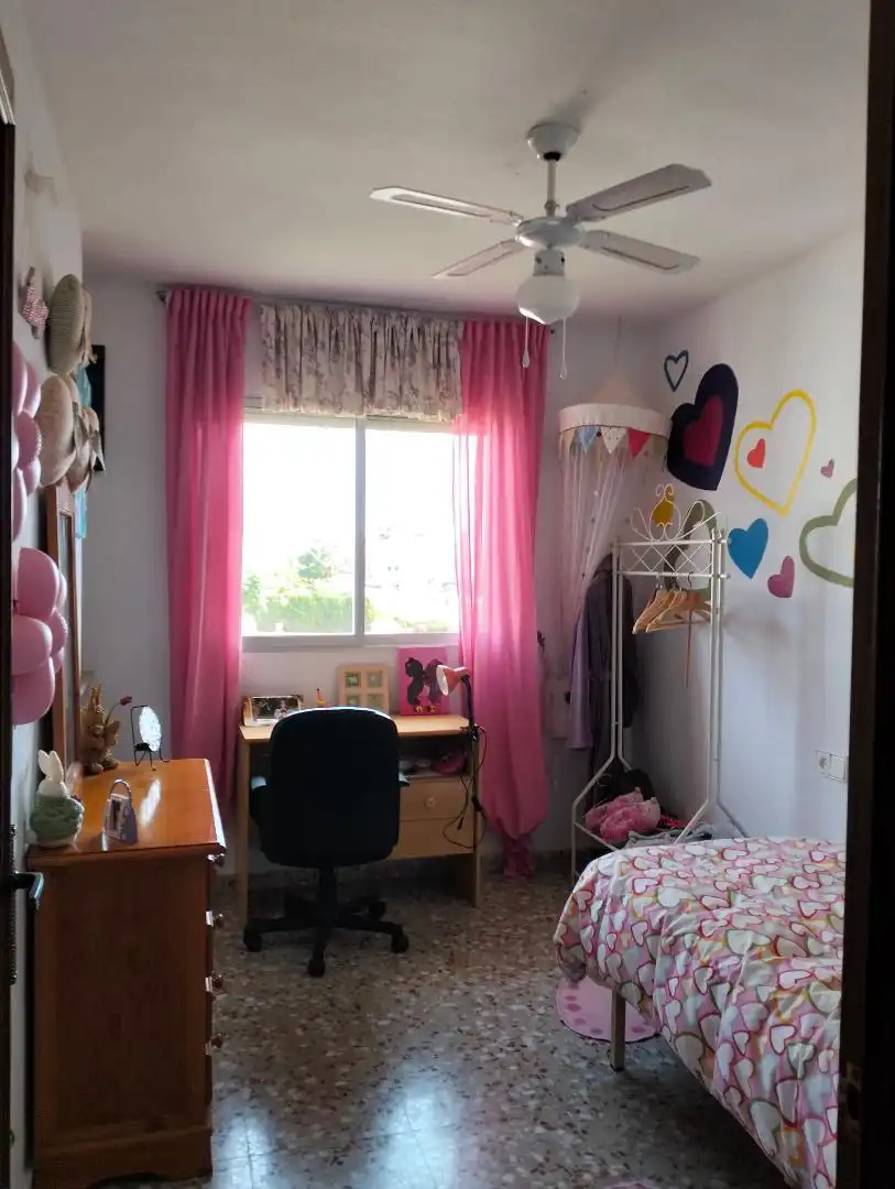 Habitació a Avinguda Novelda, 14, Bellavista - Capiscol - Frank Espinós Habitació a Avinguda Novelda, 14, Bellavista - Capiscol - Frank Espinós