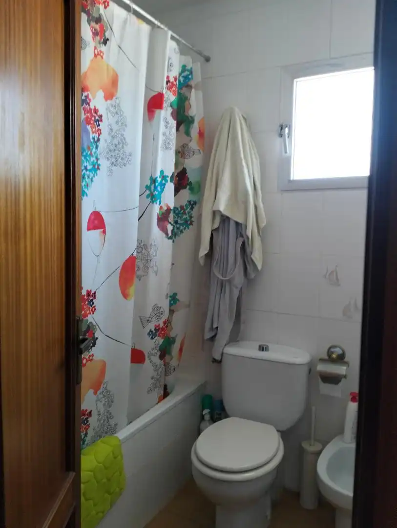 Habitació a Avinguda Novelda, 14, Bellavista - Capiscol - Frank Espinós Habitació a Avinguda Novelda, 14, Bellavista - Capiscol - Frank Espinós