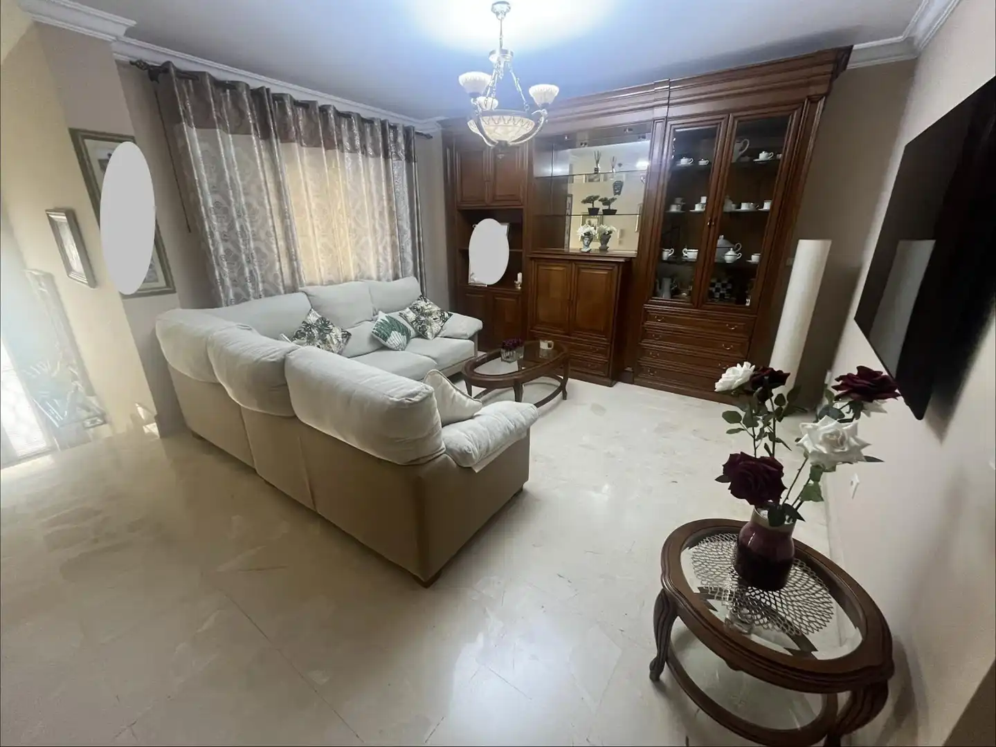 Sala de estar de Casa adosada en venta en Hellín con Aire acondicionado, Terraza y Balcón