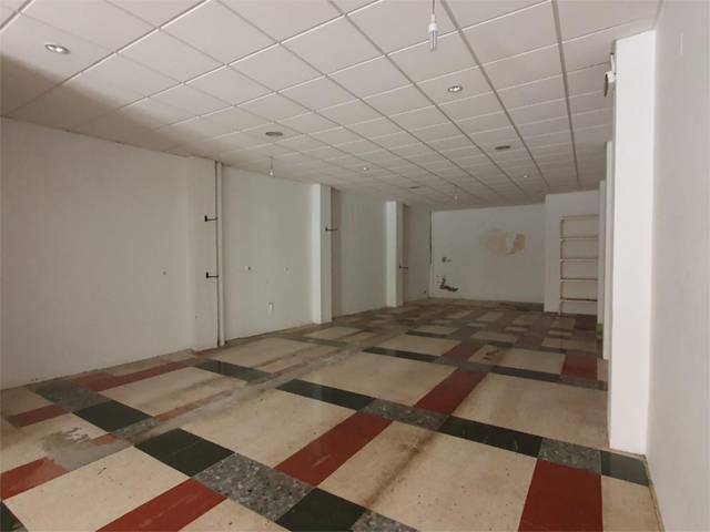 Local comercial en Alquiler en Calle Juan Carlos I, 16 en Sanlúcar la Mayor