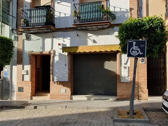 Local comercial en Alquiler en Calle Juan Carlos I, 16 en Sanlúcar la Mayor