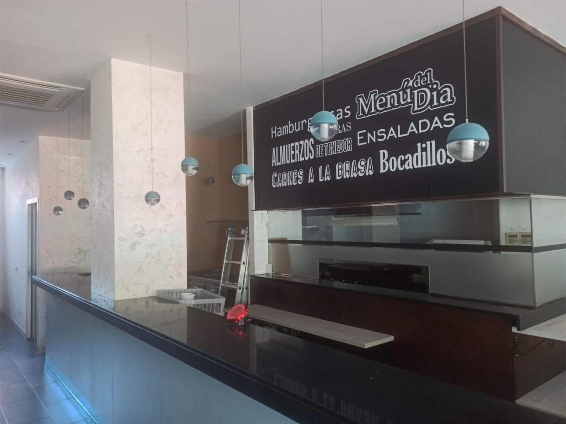 Premises to rent in Blanes  with Air Conditioner