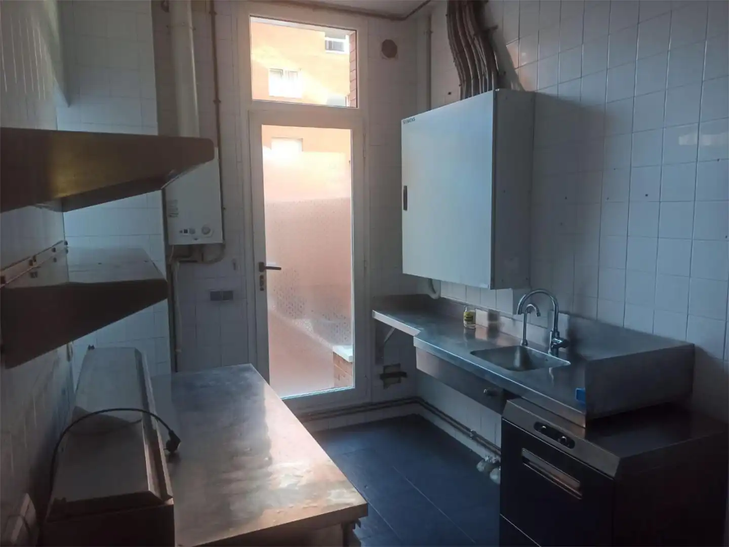 Local de alquiler en Carrer del Canigó, 69, Els Pavos Cocina de Local de alquiler en Blanes con Aire acondicionado