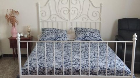 Foto 3 de Casa adosada en venta en Calle Cuadrante, 7, Medellín, Badajoz