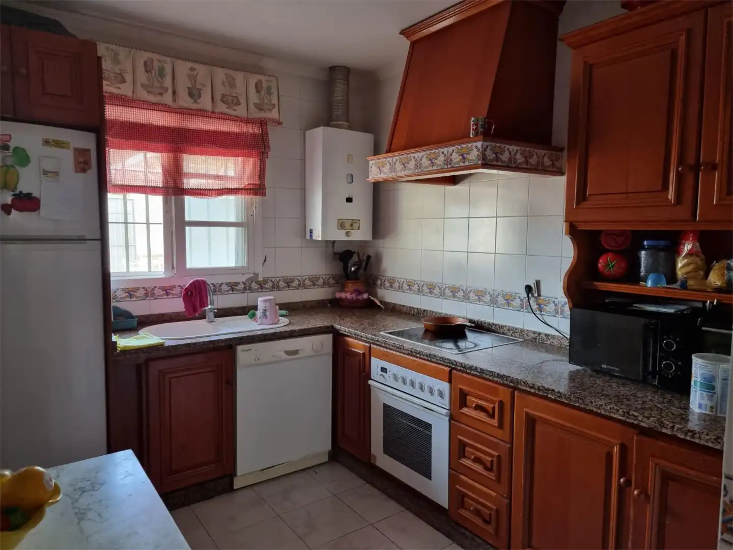 Casa o xalet de lloguer a Calle Grulla, 8, Soto de Vistahermosa Cuina de Casa o xalet de lloguer en El Puerto de Santa María amb Aire condicionat, Calefacció i Moblat