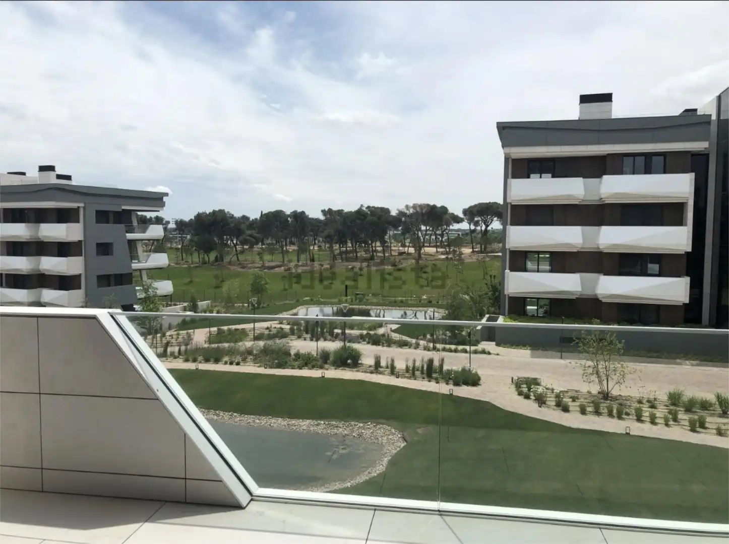 Flat for rent in Avenida de Luis García Cereceda, 5, Prado de Somoaguas Exterior view of Flat for rent in Pozuelo de Alarcón with Air Conditioner, Heating and Terrace