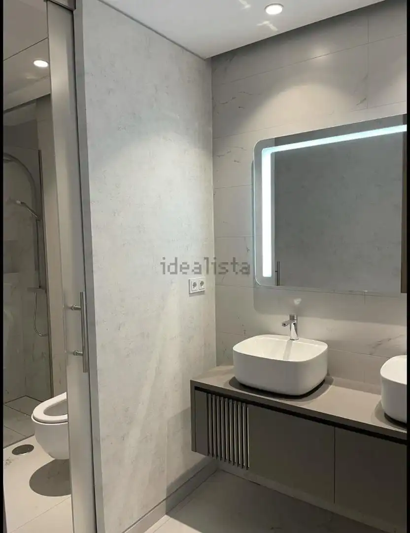 Flat for rent in Avenida de Luis García Cereceda, 5, Prado de Somoaguas Bathroom of Flat for rent in Pozuelo de Alarcón with Air Conditioner, Heating and Terrace