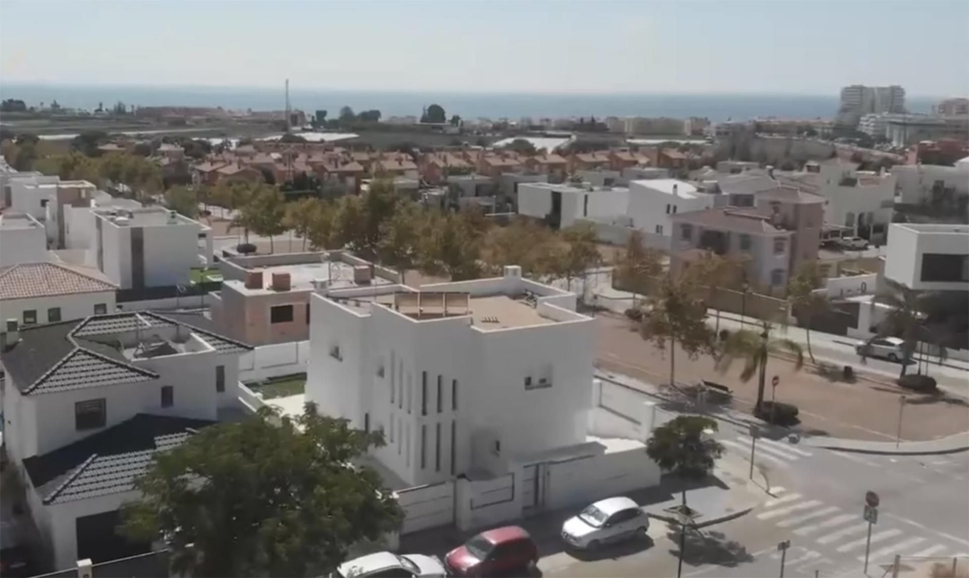 Exterior view of House or chalet for sale in Vélez-Málaga  with Air Conditioner, Heating and Private garden