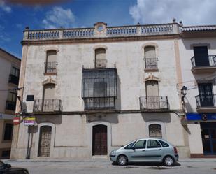 Vista exterior de Casa adosada en venda en Arroyo de la Luz amb Terrassa i Balcó