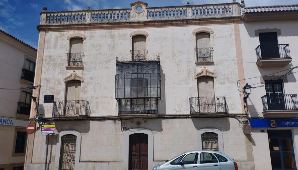 Casa adosada en venda a Plaza Constitución, 26, Arroyo de la Luz, Cáceres - imatge 1 Foto 1 de Casa adosada en venda a Plaza Constitución, 26, Arroyo de la Luz, Cáceres