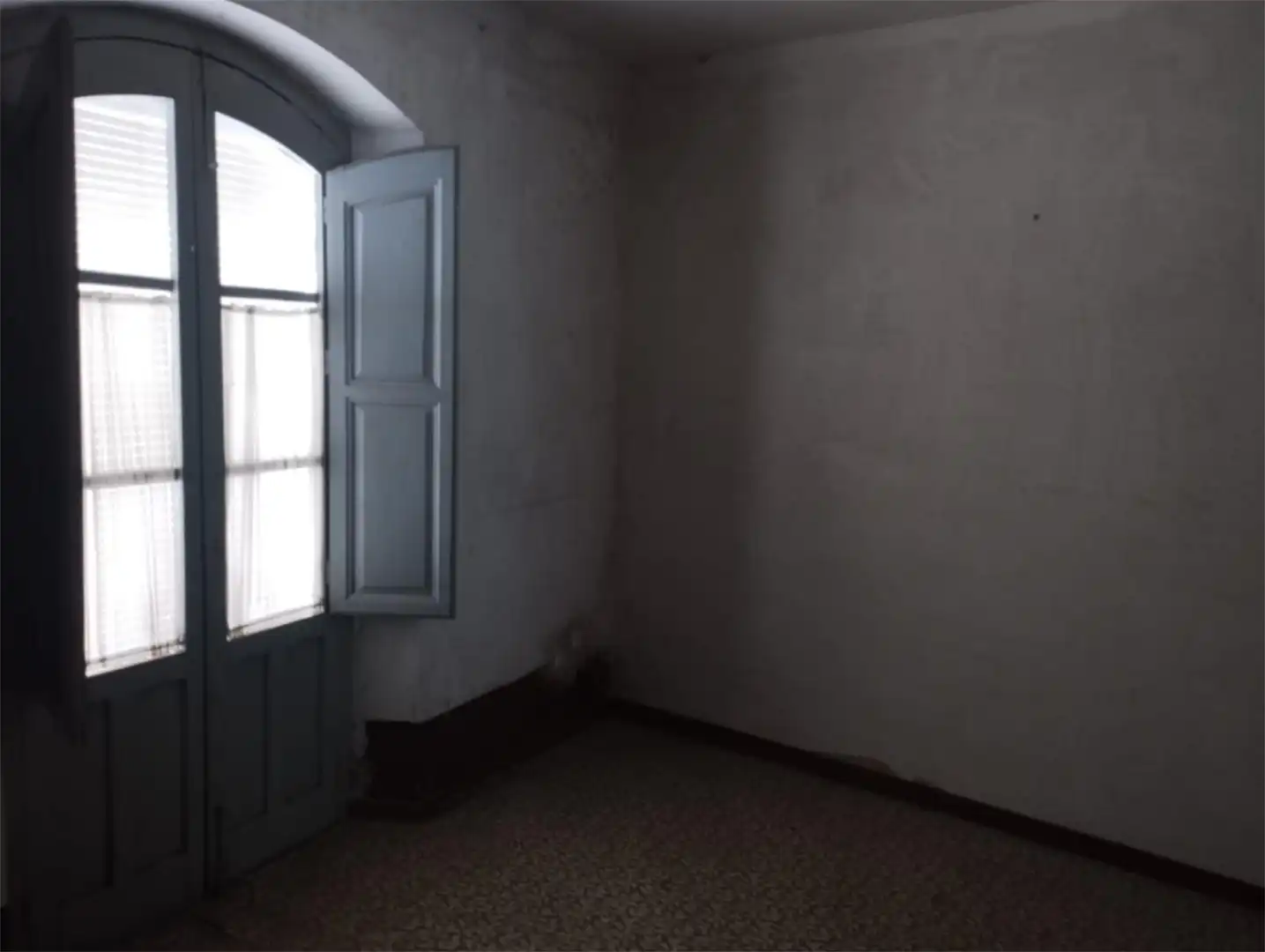 Casa adosada en venda en Arroyo de la Luz amb Jardí privat, Parquet i Terrassa