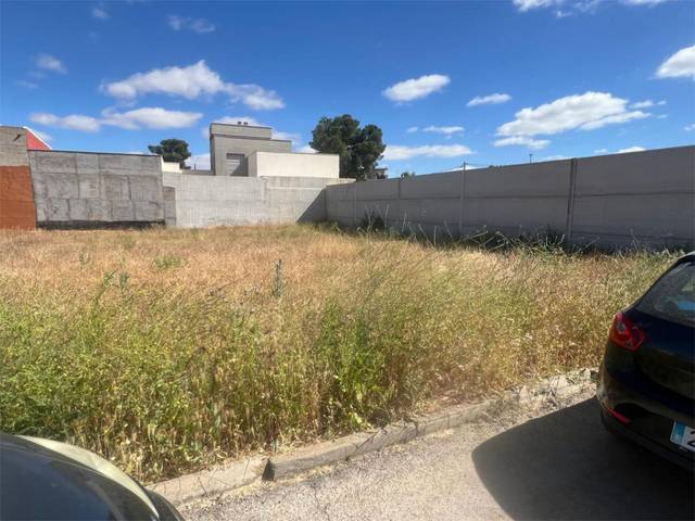 Terreno en Venta en Calle Camuñas, 4 en Villafranca de los Caballeros