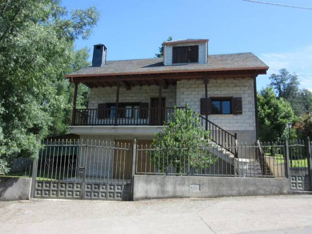 Casa-chalet en Venta en Calle Regueral, 58 en Arganza