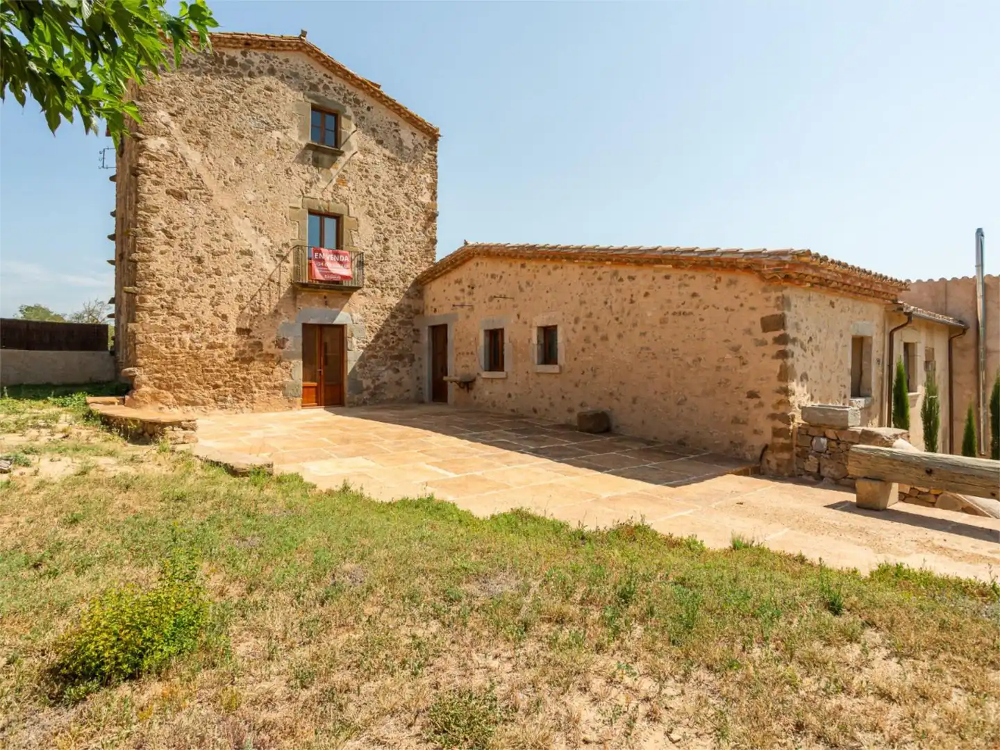 Finca rústica en venta en Plaça St Iscle, 1, Serra de Daró Vista exterior de Finca rústica en venta en Serra de Daró con Jardín privado