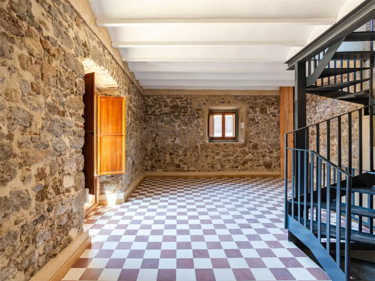 Finca rústica en venta en Plaça St Iscle, 1, Serra de Daró Finca rústica en venta en Serra de Daró con Jardín privado
