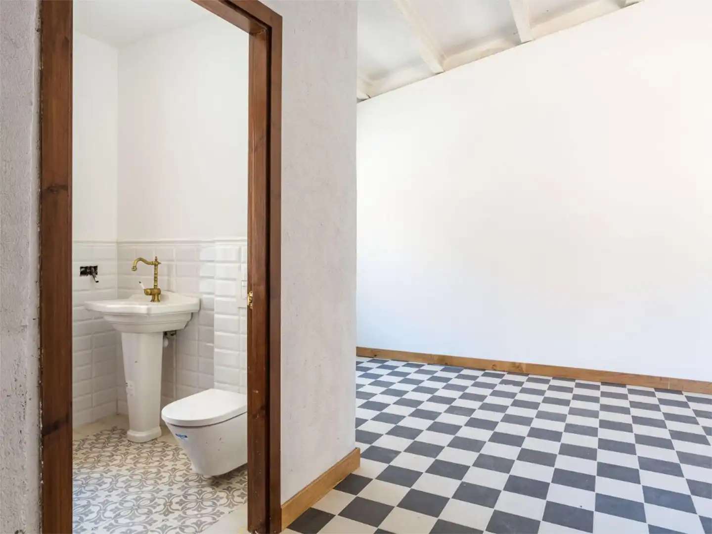 Finca rústica en venta en Plaça St Iscle, 1, Serra de Daró Baño de Finca rústica en venta en Serra de Daró con Jardín privado