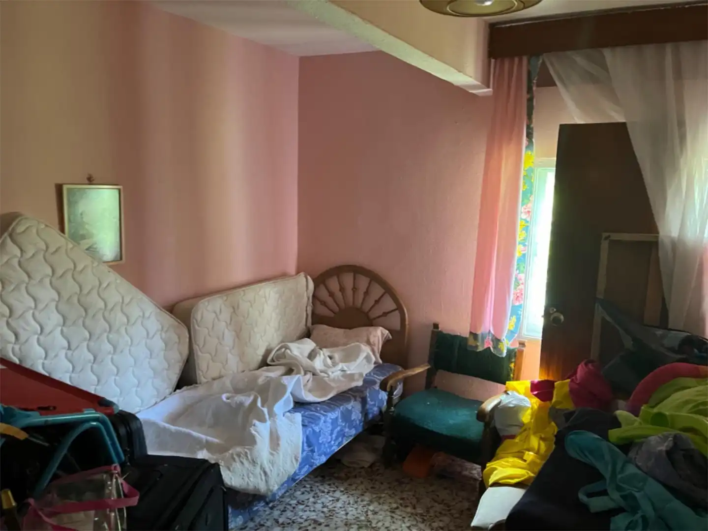 Finca rústica en venta en Camino de Alcalá, 10, Serracines Habitación de Finca rústica en venta en Serracines con Jardín privado y Terraza