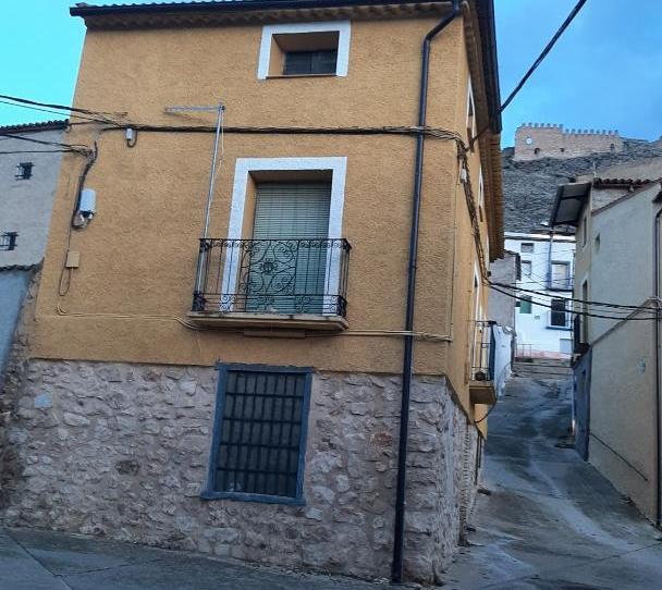 Single-family semi-detached for sale in Calle Olmo, 2, Cihuela, Soria - image 1 Photo 1 of Single-family semi-detached for sale in Calle Olmo, 2, Cihuela, Soria
