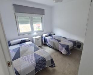 Bedroom of Flat for sale in Parres