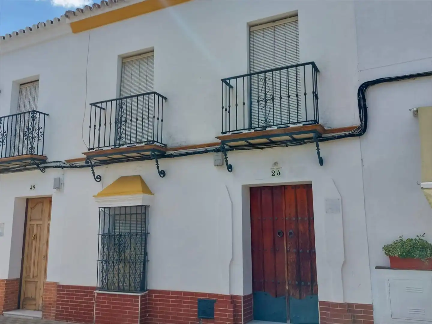 Exterior view of Detached homes for sale in Aznalcázar  with Air Conditioner and Balcony
