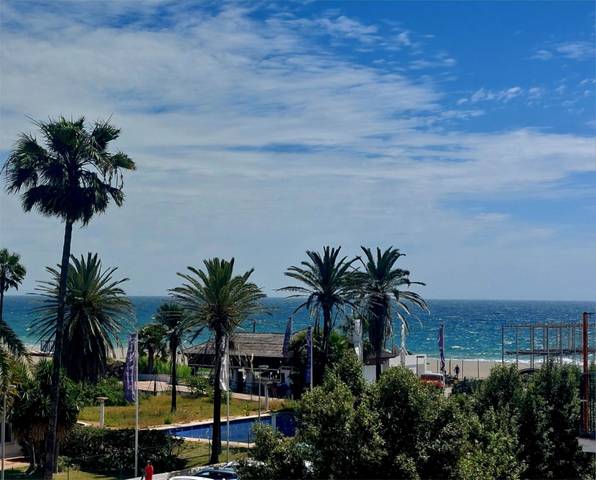 Piso en Venta en Calle Delfín, 31 en Puerto de la Duquesa