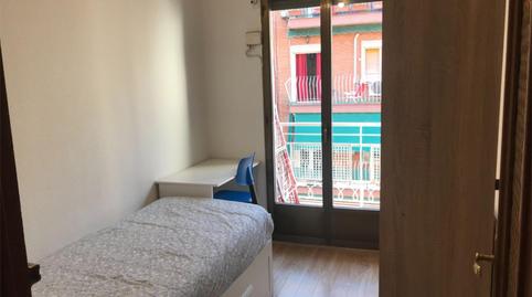 Photo 3 of Flat to share in Calle de Enrique Fuentes, 23, Moscardó, Madrid