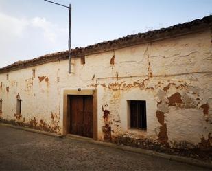Exterior view of Planta baja for sale in Los Navalucillos