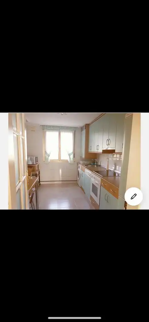 Kitchen of Flat for share in Santander  with Heating, Parquet flooring and Terrace
