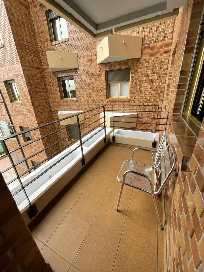 Balcony of Flat for share in Santander  with Heating, Parquet flooring and Terrace