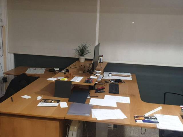 Local comercial en Alquiler en Avinguda del Ferrocarril, 11 en La Verneda