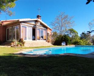 Swimming pool of House or chalet for sale in Ribatejada  with Air Conditioner, Terrace and Swimming Pool