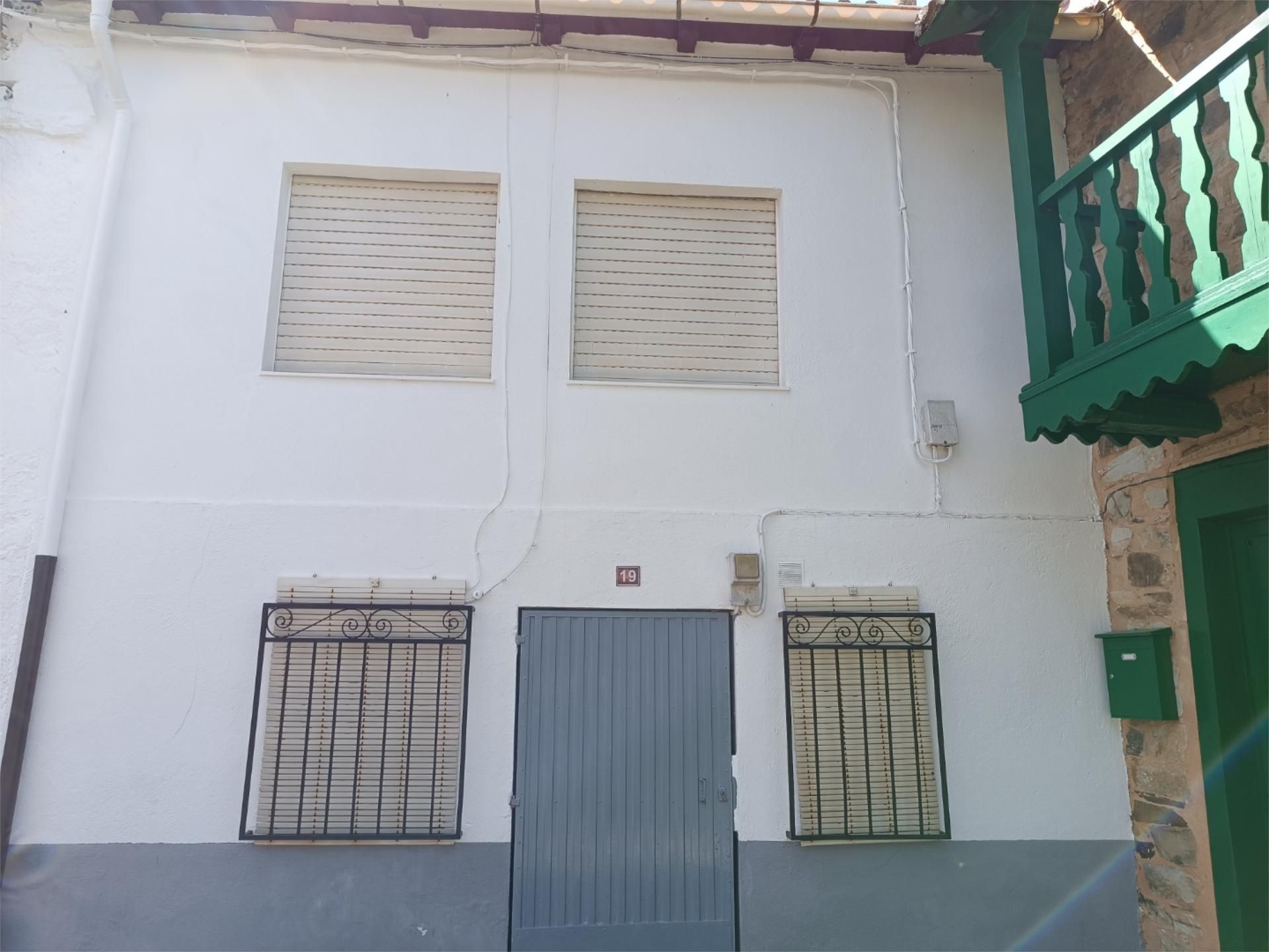 Vista exterior de Casa adosada en venda en Brazuelo amb Calefacció, Traster i Moblat