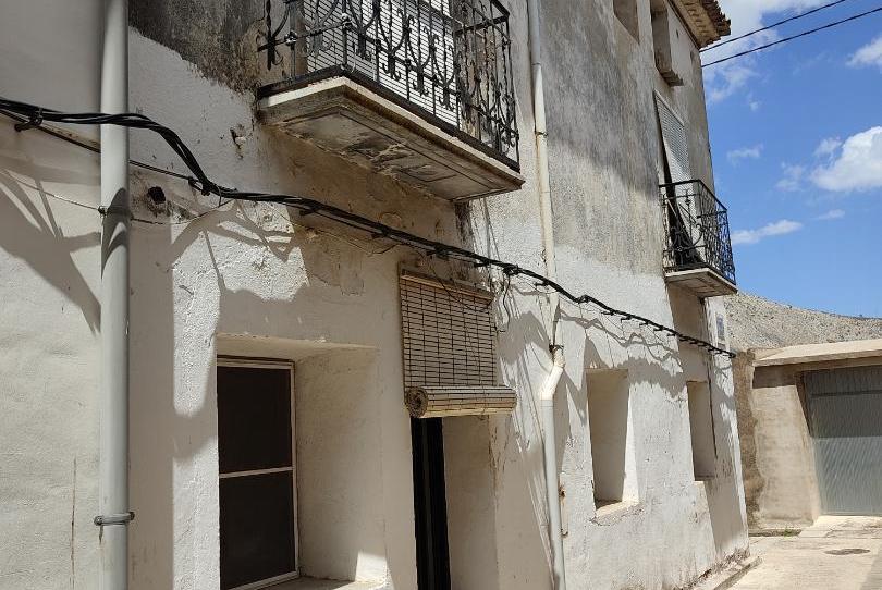 Planta baja for sale in Carrer Baix, 21, La Vall d'Ebo, Alicante - image 1 Photo 1 of Planta baja for sale in Carrer Baix, 21, La Vall d'Ebo, Alicante