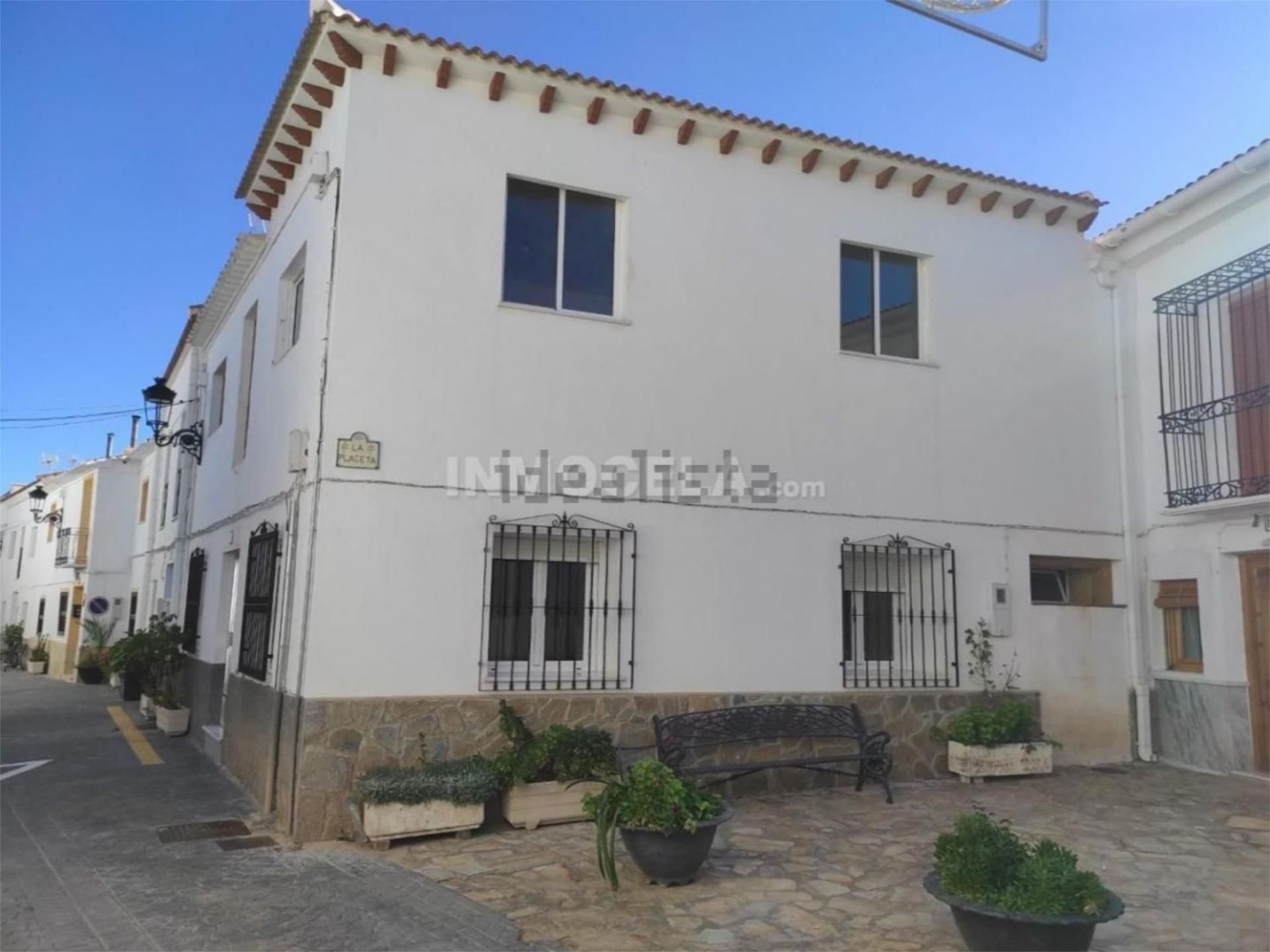 Vista exterior de Casa adosada en venda en Armuña de Almanzora amb Terrassa