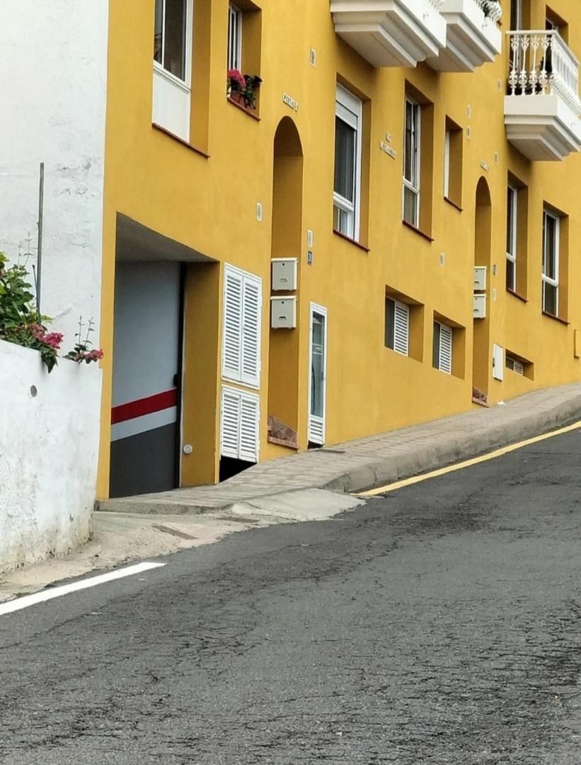 Vista exterior de Garatge en venda en Los Realejos