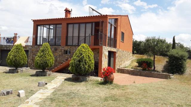 Casa-chalet en Venta en Calle Concejo, 39 en Orellana de la Sierra