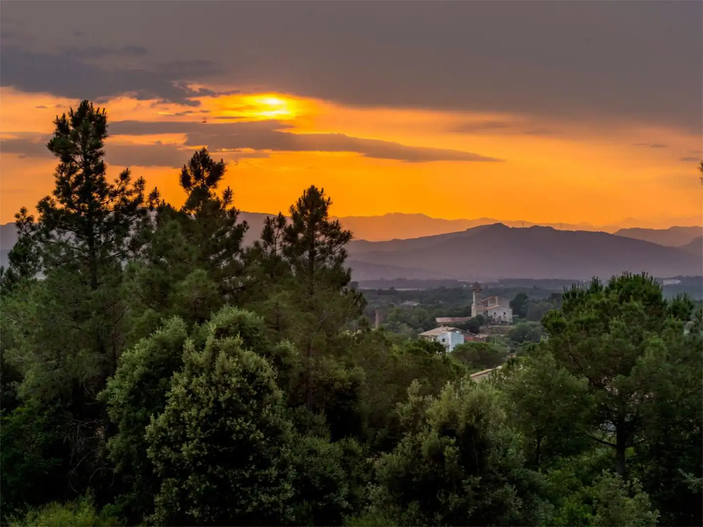 Finca rústica en venta en Carrer Església, 2, Llambilles Finca rústica en venta en Carrer Església, 2, Llambilles
