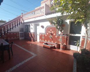 Exterior view of Single-family semi-detached for sale in Alcalá de Guadaira  with Air Conditioner, Terrace and Balcony