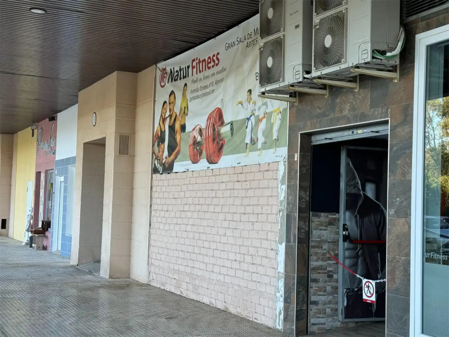 Local de alquiler en Avenida Oceanía, 5, La Granja - La Colina - Los Pastores Local de alquiler en Algeciras