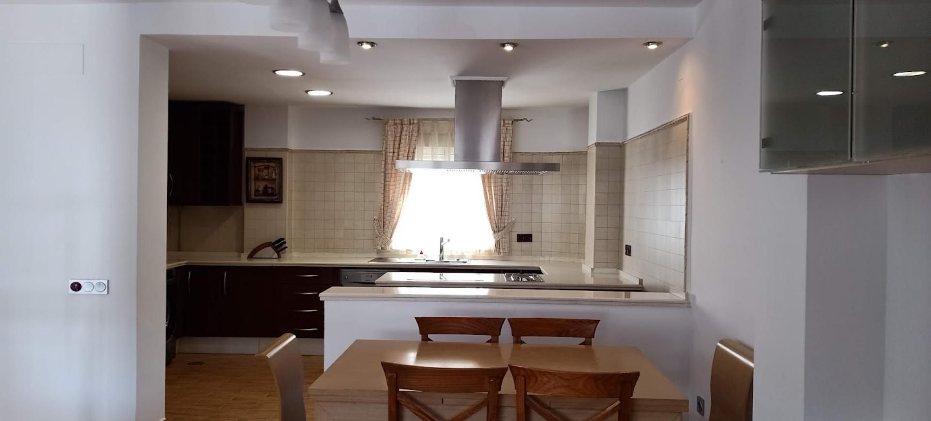 Kitchen of Flat for sale in Dos Hermanas  with Air Conditioner and Furnished