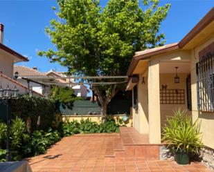Vista exterior de Casa o xalet en venda en Morata de Tajuña amb Aire condicionat