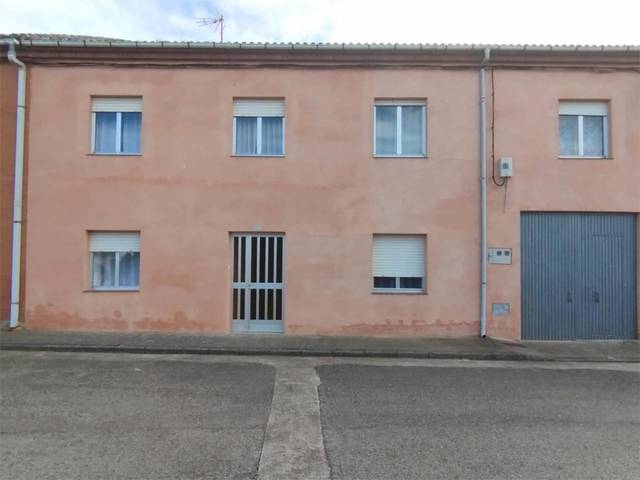 Casa adosada en venta en Calle las Eras, 15, Corbillos de los Oteros